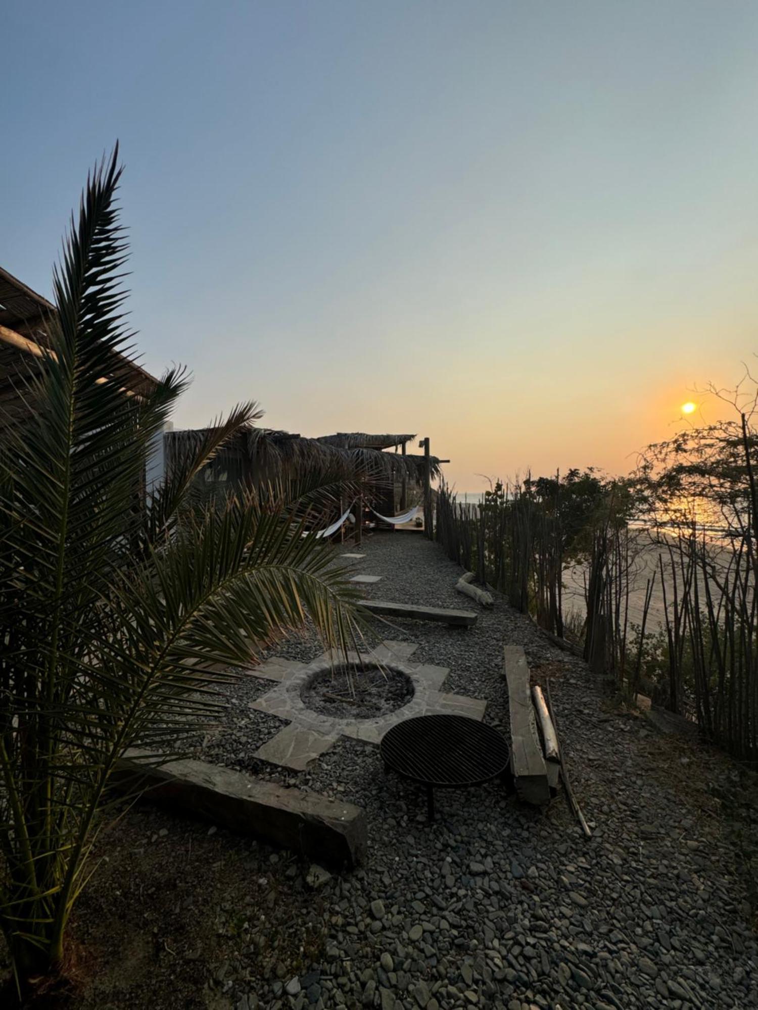 Piramide Titi Hotel ลอสโอร์กานอส ภายนอก รูปภาพ