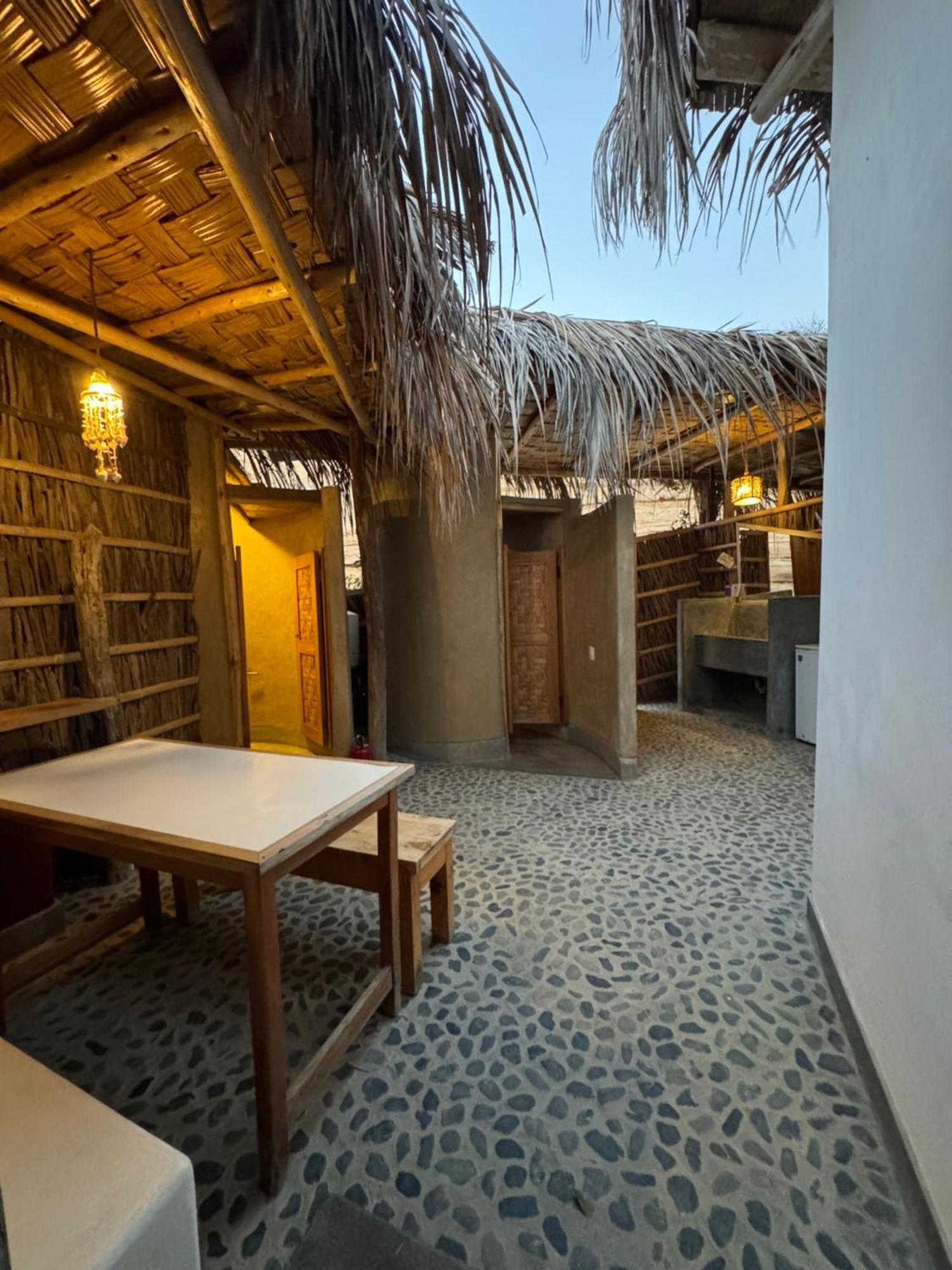 Piramide Titi Hotel ลอสโอร์กานอส ภายนอก รูปภาพ